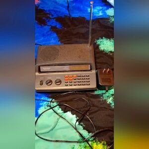 2002 RadioShack Pro-2018 200 Channel Desktop Scanner